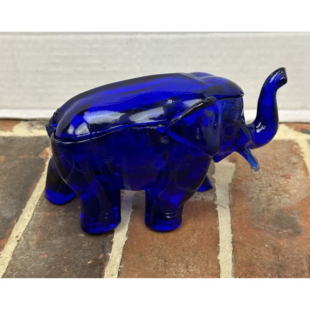 Tiara Glass Vintage Cobalt Blue Elephant Glass Candy Trinket Lidded Dish
